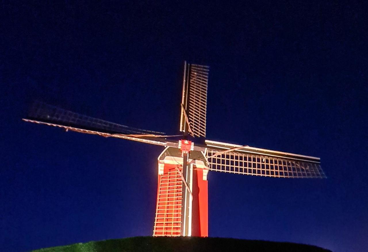 De Corner Van Zeeland Met Jacuzzi シント・アナラント エクステリア 写真